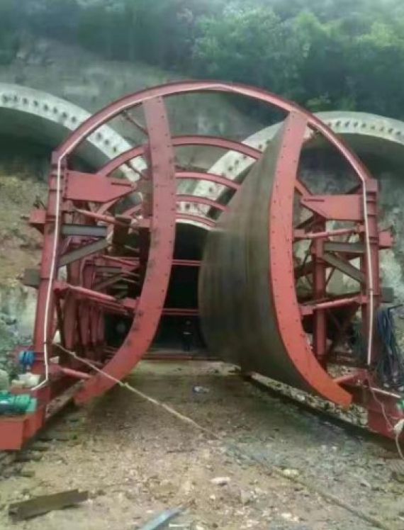 中隔墻臺車(chē)